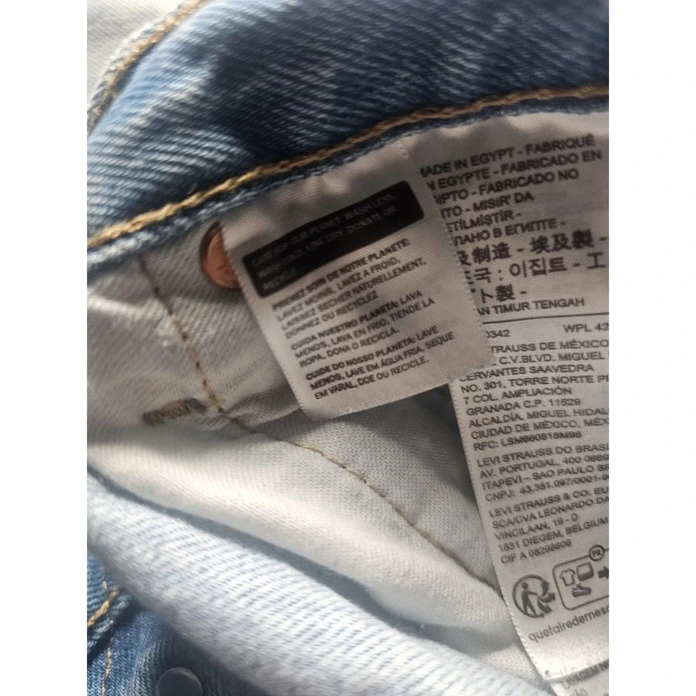Levi Button Fly 501 Original Fit Jeans Men 36x32 Light Wash 100% Cotton READ
